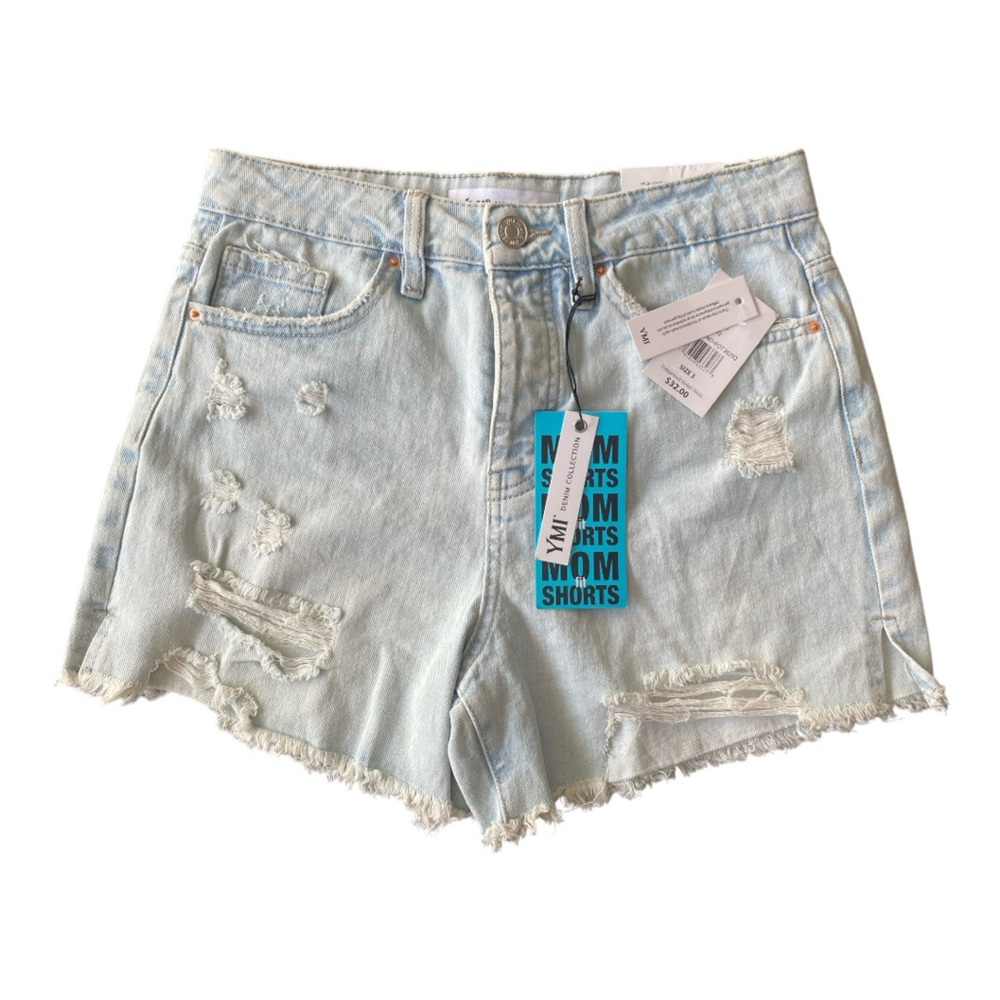 YMI High Rise Mom Fit Shorts Distressed Denim 100% Cotton Light Wash
Size 3/26